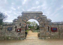 La Seigneurie gate